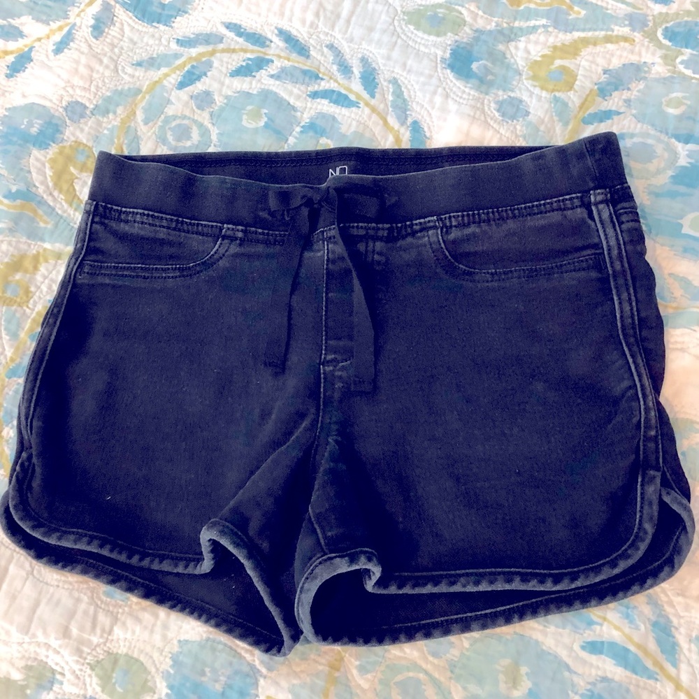 NO BO Mid-Rise Jean Short. Faux Front & Real Back Pockets. Cute & Comfy‼️🌸